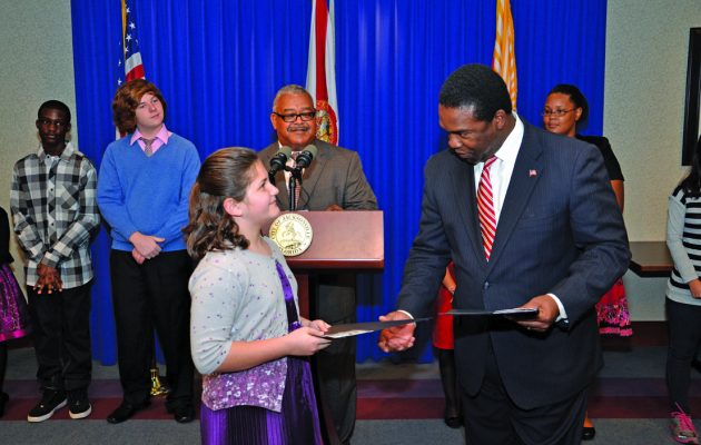 Stockton Elementary girl wins 3rd place in essay contest