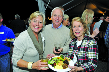OYSTERS ABOUND FOR ANNUAL ROAST