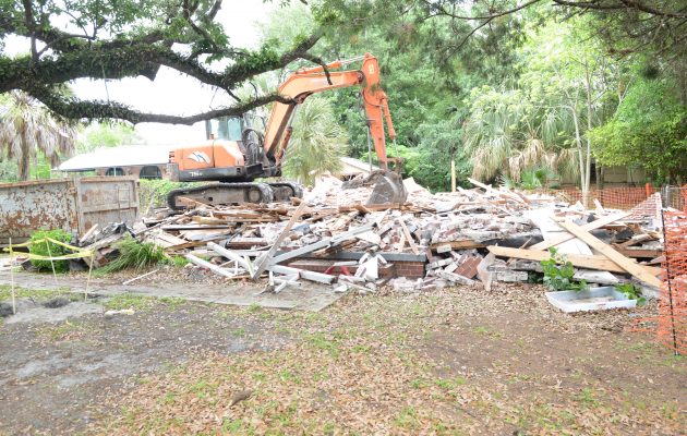 Bulldozers clear way for Baptist-MD Anderson Cancer Center