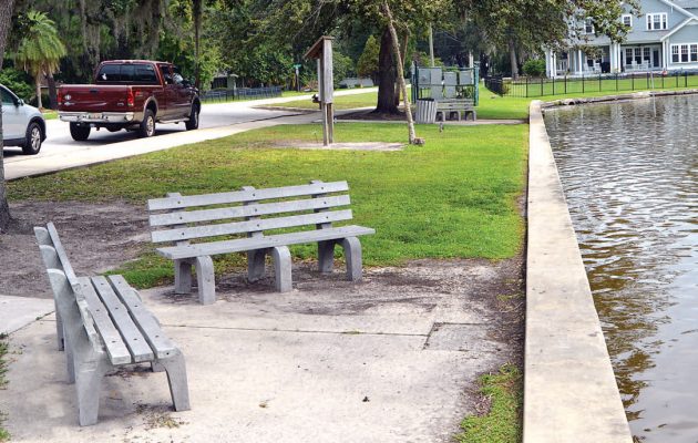 Resident forms committee to bring benches to Duck Pond
