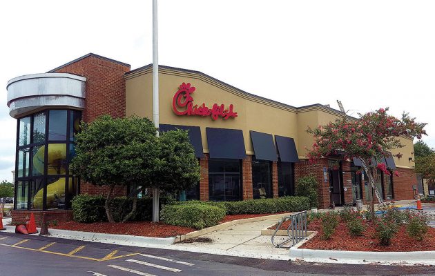 Chick-fil-A re-opens with new décor, new drive-thru bypass lane