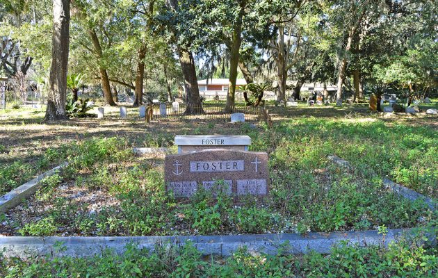 Couple to bequeath money for maintenance of Historic St. Nicholas cemetery