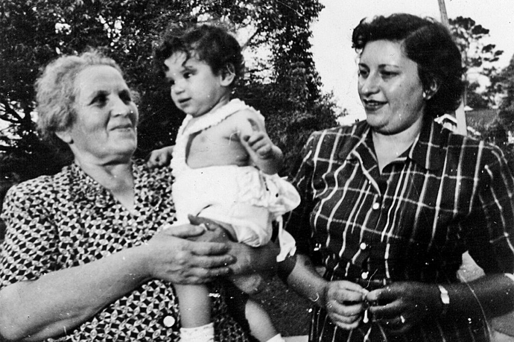 Steinfeld at 10 months with her grandmother, Katie Ross, and her mother, Molly Zavon