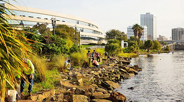 Dwellers spruce up Riverwalk on North and South Banks