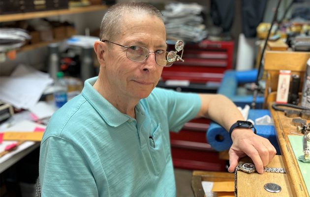 Butch Frazier retiring, closing Ortega jewelry store