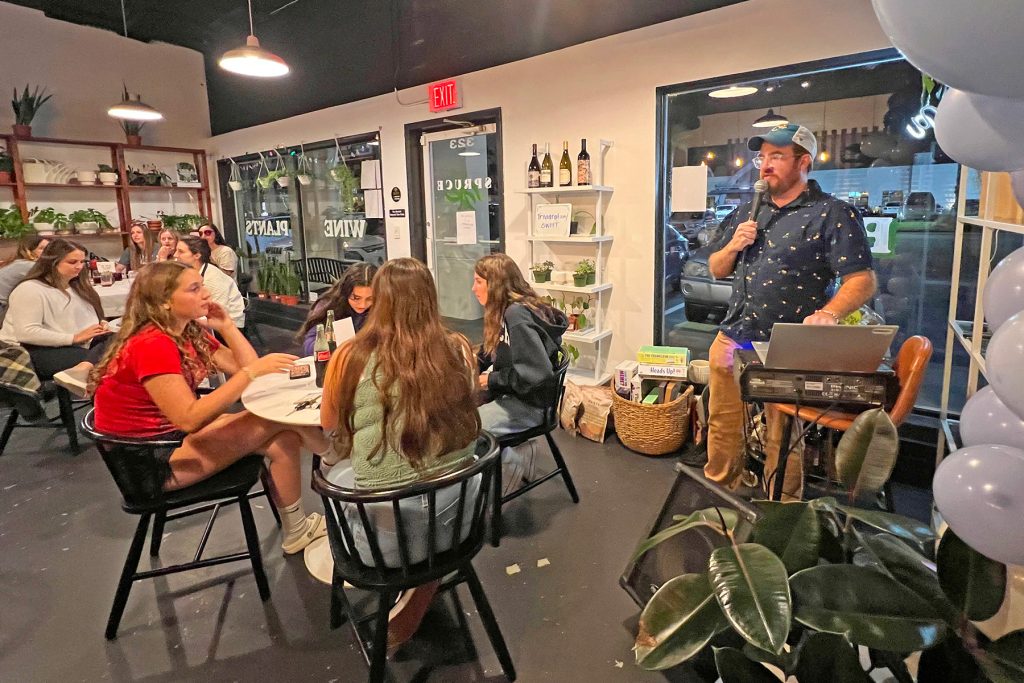 Sam Mitchell hosts trivia night at Spruce