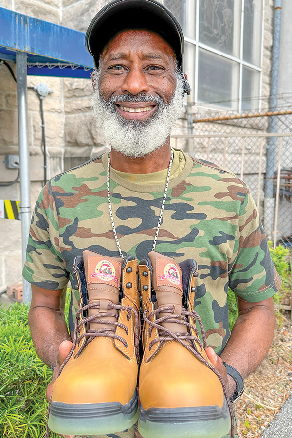 Gifts to Linda’s Work Boots help DESC clients get the footwear they need to succeed on the job.
