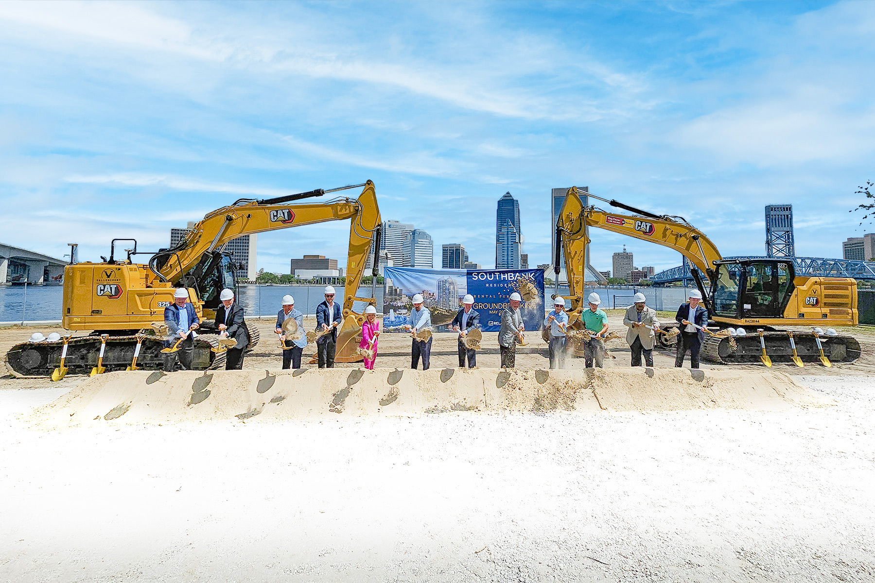 City officials join project stakeholders and development team members in a ground-breaking ceremony of the new Southbank Residences on May 20.
