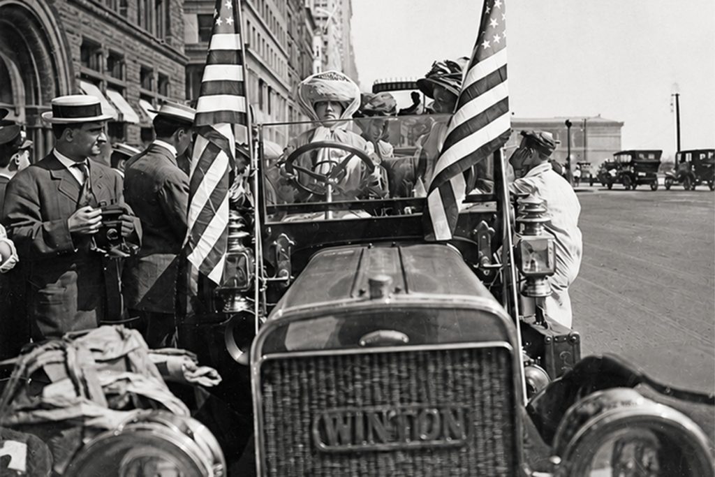 Grace Wilbur Trout drives suffragists through downtown Chicago