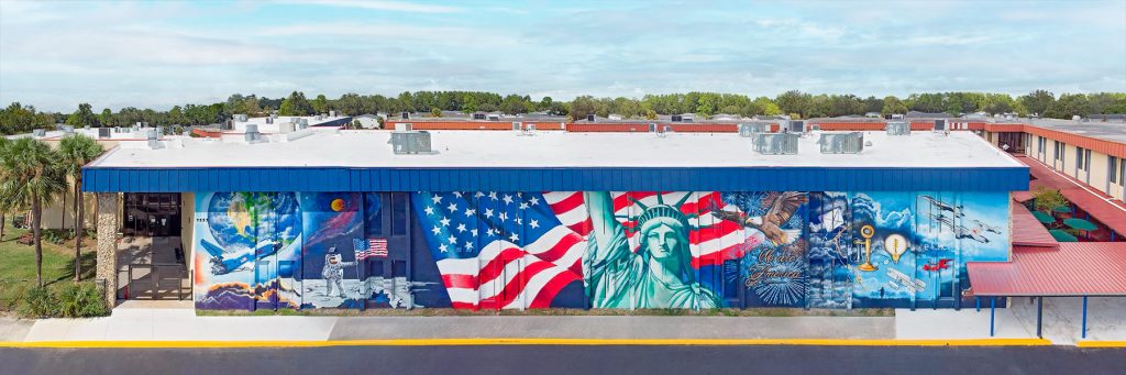 Hinson’s RCSA mural on Beach Blvd